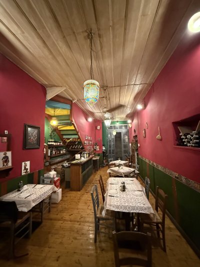 Kαφενείο Mαγειρείο Γιαγκίνι, Cypriot Tavern