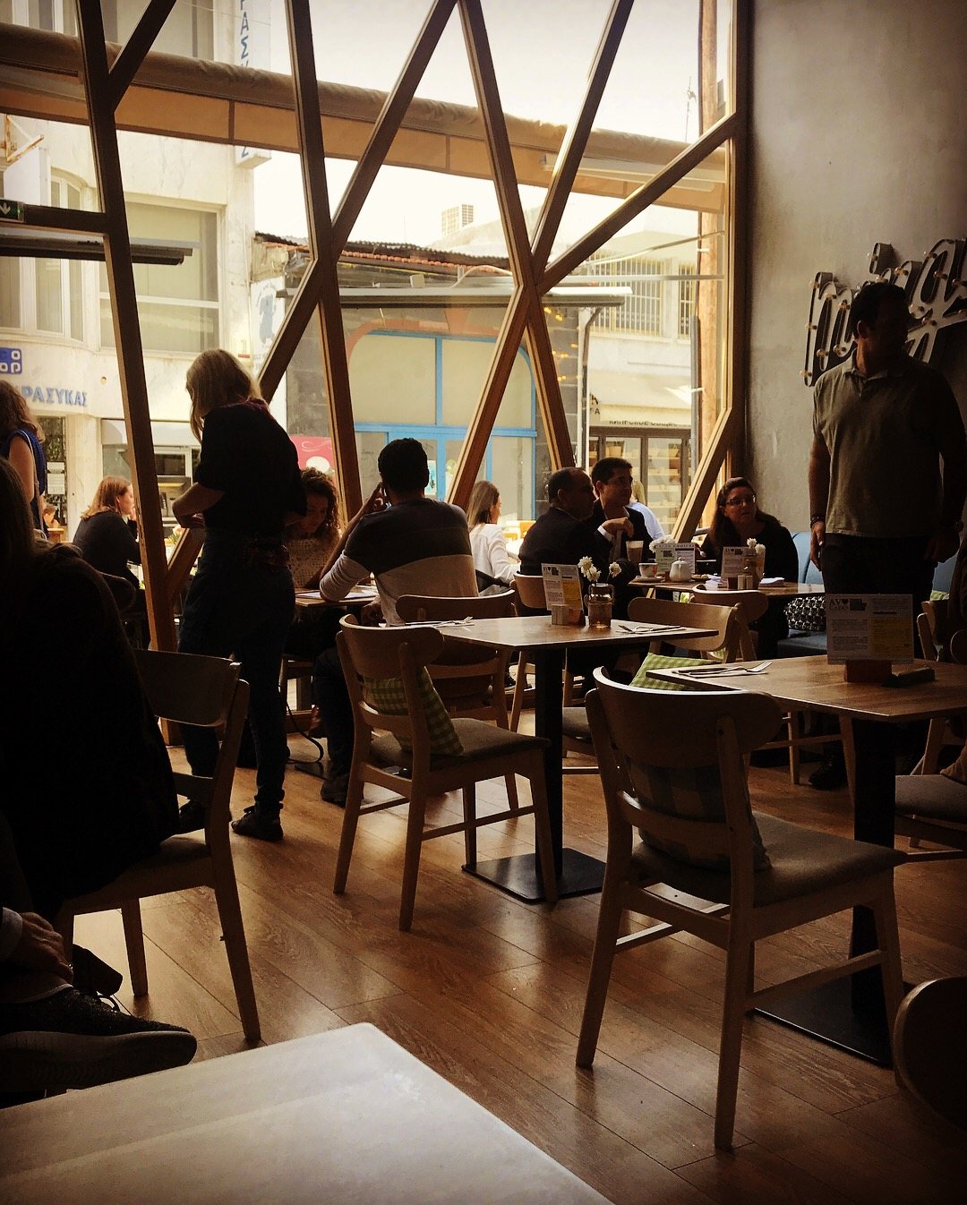 Mingle Cafe